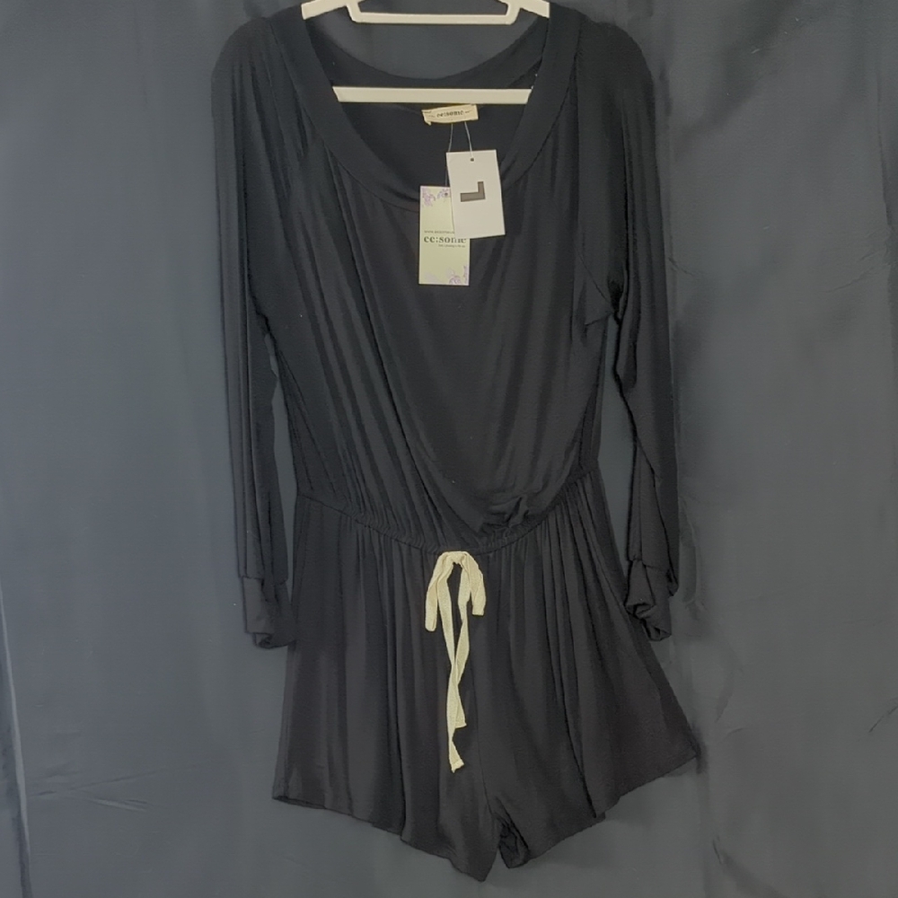 Eesome Black Long Sleeve Romper